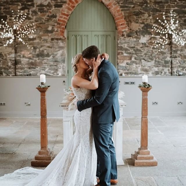 We're really feeling the love today after this very kind email from Aimee & Robson 🧡 

(We're also obsessed with their gorgeous dried flowers by @@evanityboutique 😍)

📷 by @hammondphotography.ni 

"I just want to give the biggest thank you to you, Michael and the outstanding team at Orange tree house!
Our day was perfect! Michael is so so attentive and such a laugh, such an asset to orange tree. I really can not thank everyone enough! From bar staff to the floor staff to even the security who would not leave until all guests were picked up/ dropped off.
The most Brilliant team 🥰

Many many thanks

Mr & Mrs Partridge"